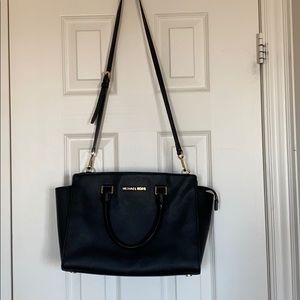 Michael Kors Selma Medium Bag